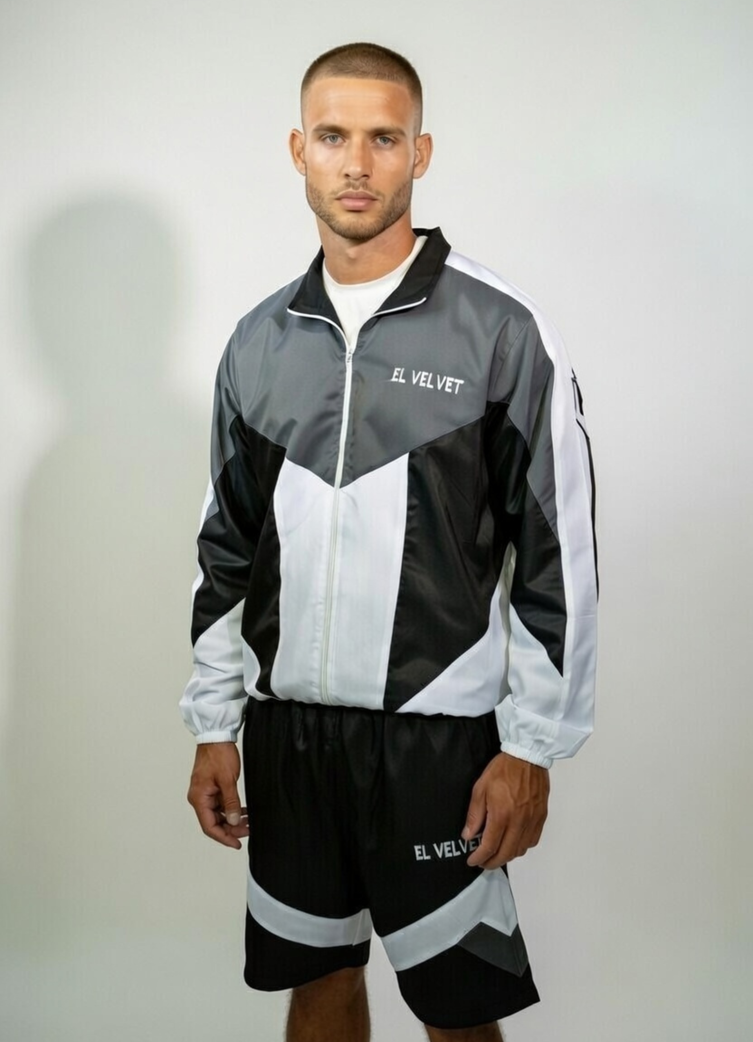 ISAZ White & Black Short set