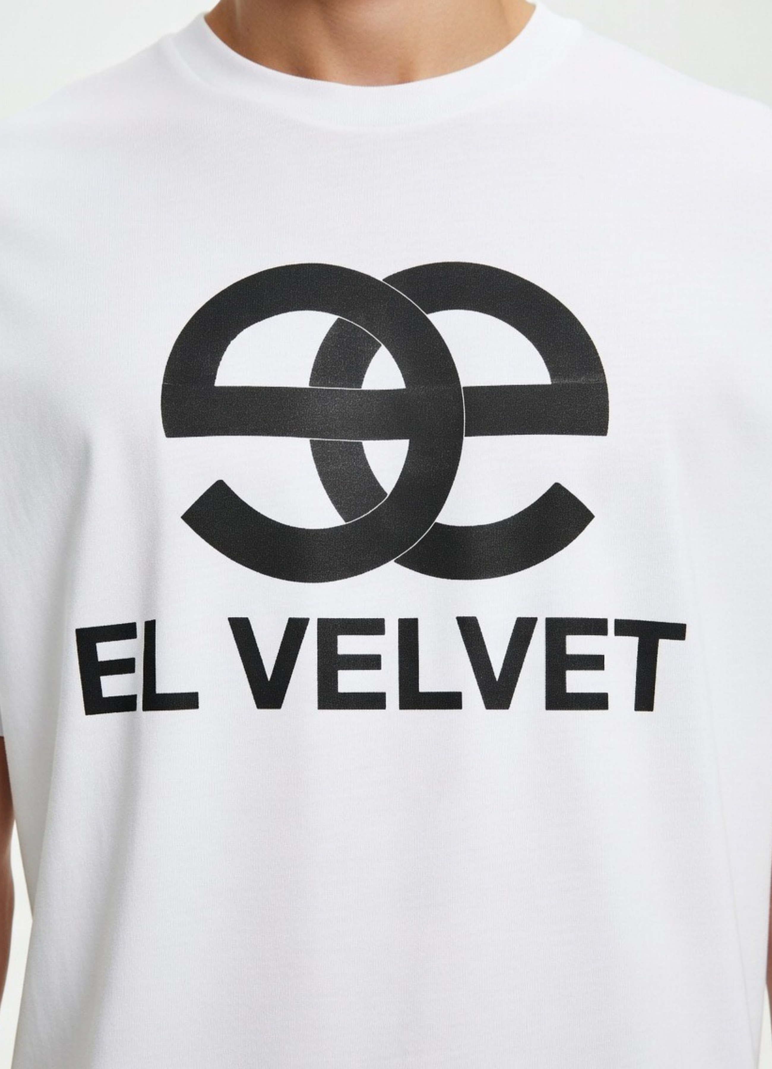 Men - White El Velvet Elegant Basic T Shirt